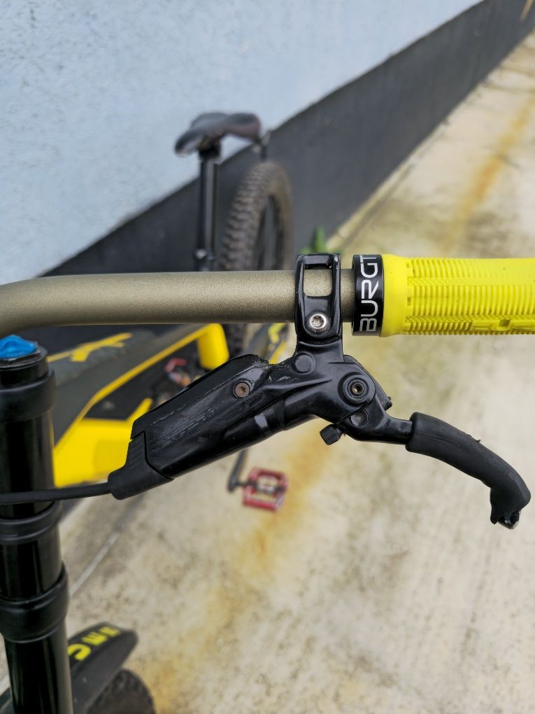 Продавам YT Tues 2019