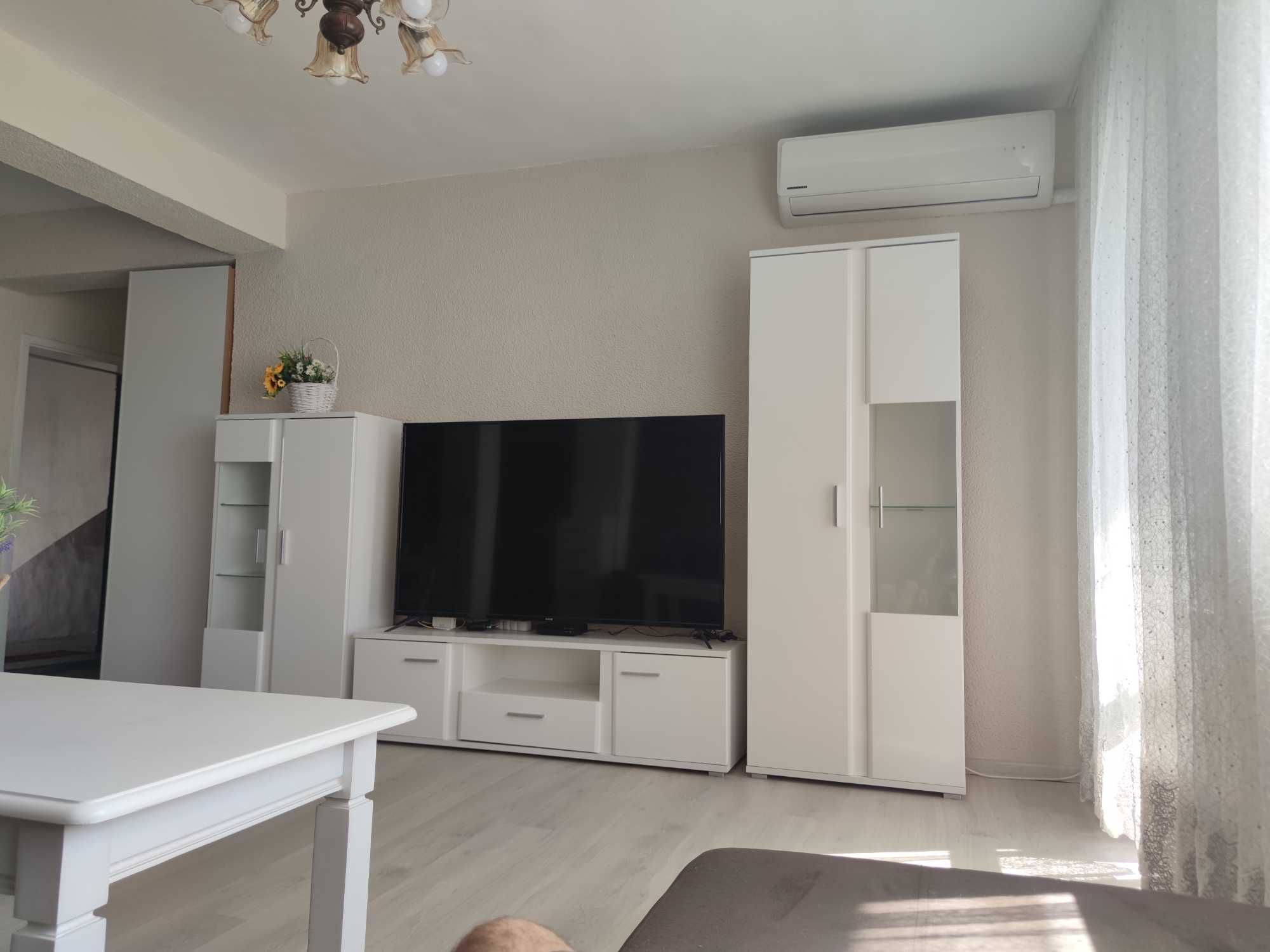 Продавам многостаен тип Мезонет - 210м2, до Колхозен Пазар