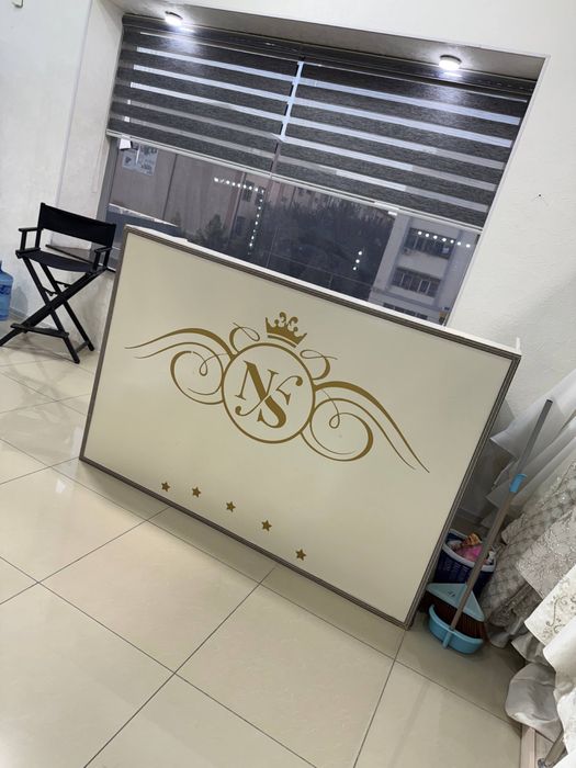 Kelin kuylaklar saloni uchun mebil