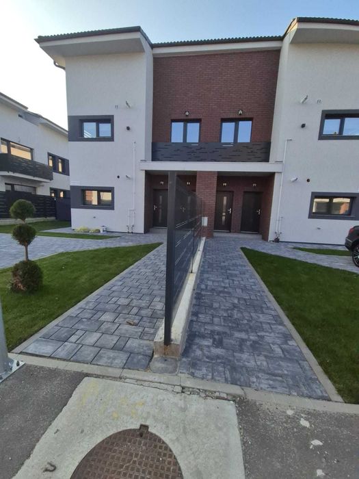 Dezvoltator Vand apartament 100mp, zona IRA