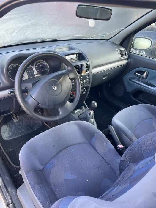 Renault clio 16 V