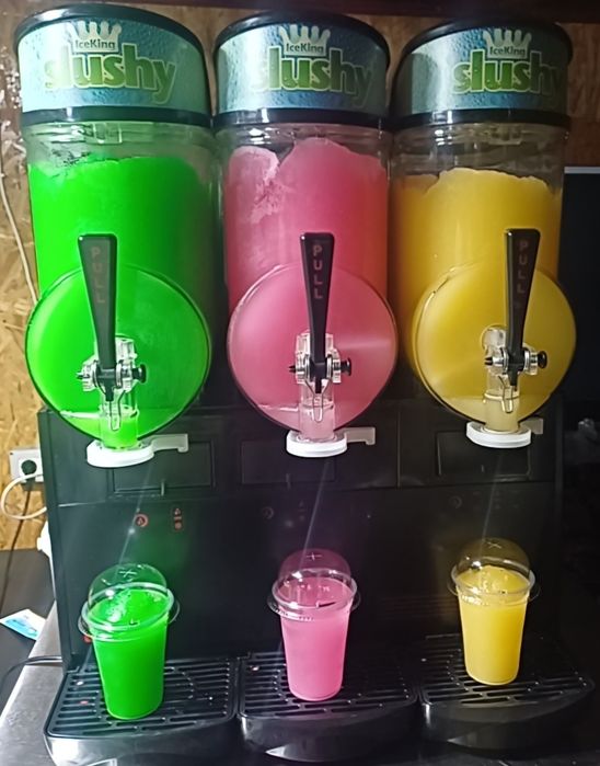 Vand aparat Granita&Slushy UNGOLINI 
3 x10 lit UNGOLINI (italia)
1200