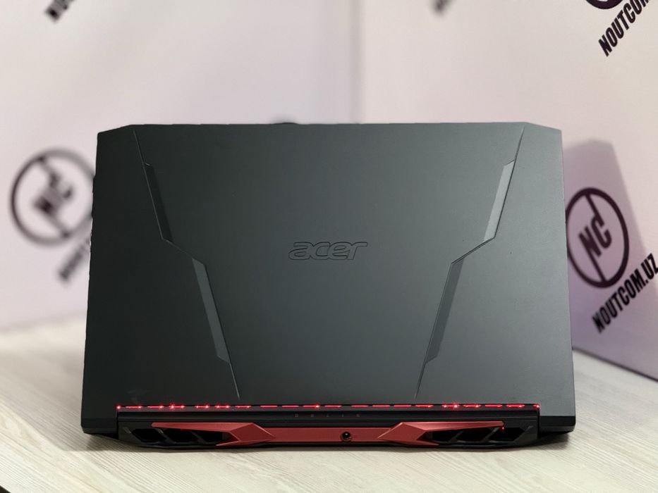 Acer Nitro Ryzen-7 32/1,5TB SSD RTX-3050