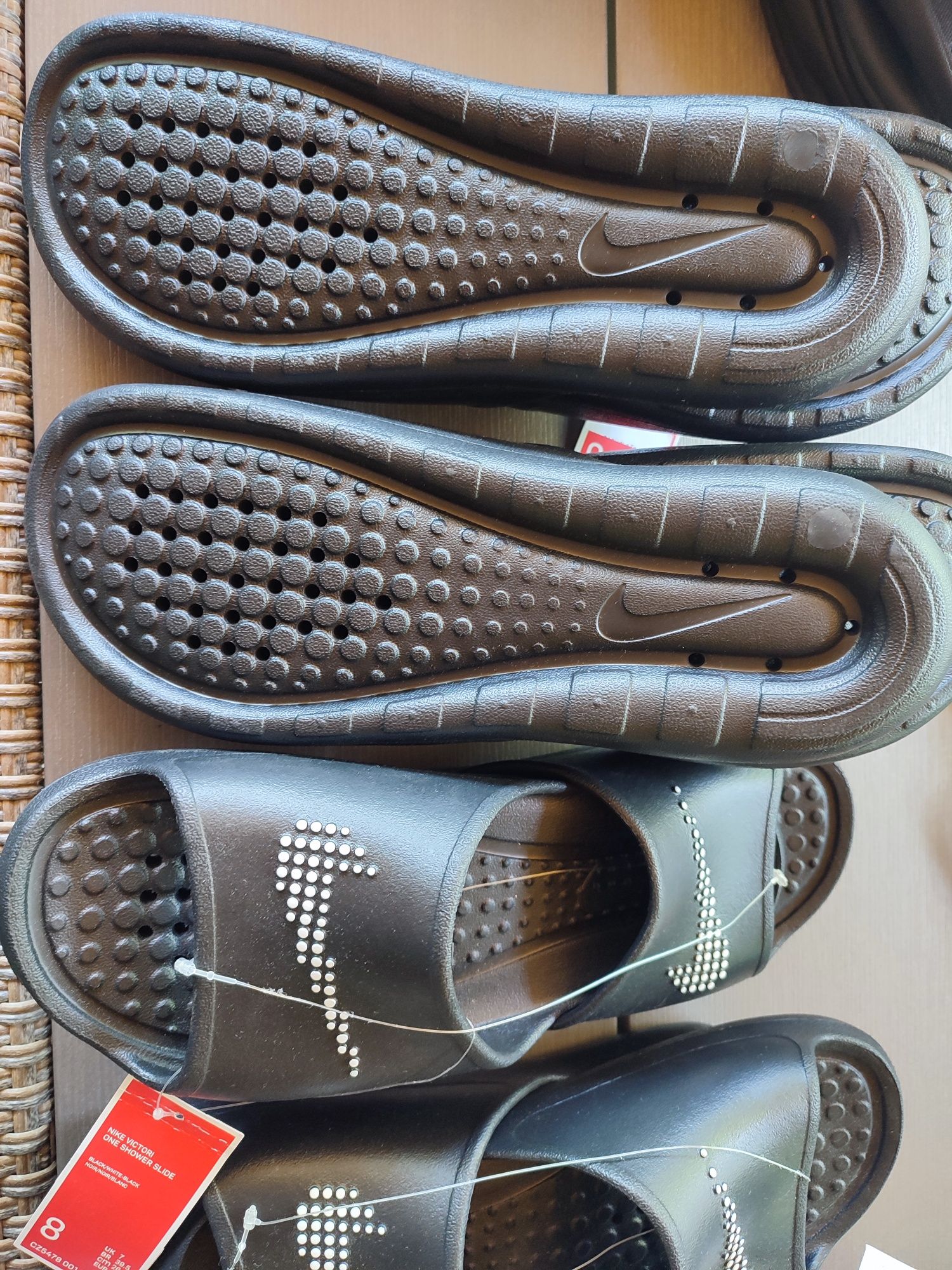 Papuci/șlapi de baie Nike Victori diferite mărimi de la 39 la 45