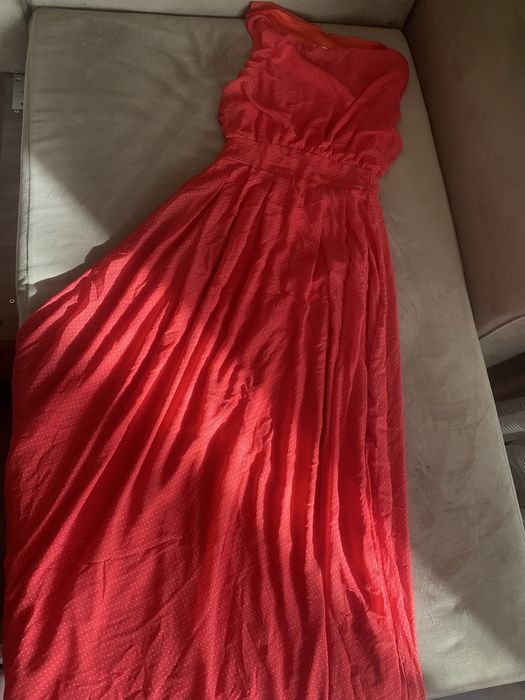 Плате длинное на подкладе ,раз 40- 42