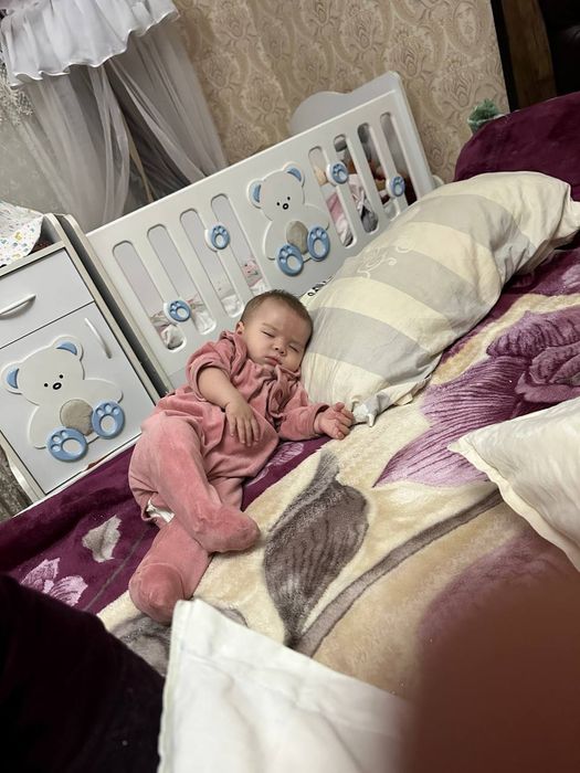 детский кровать и шкаф сотиладии