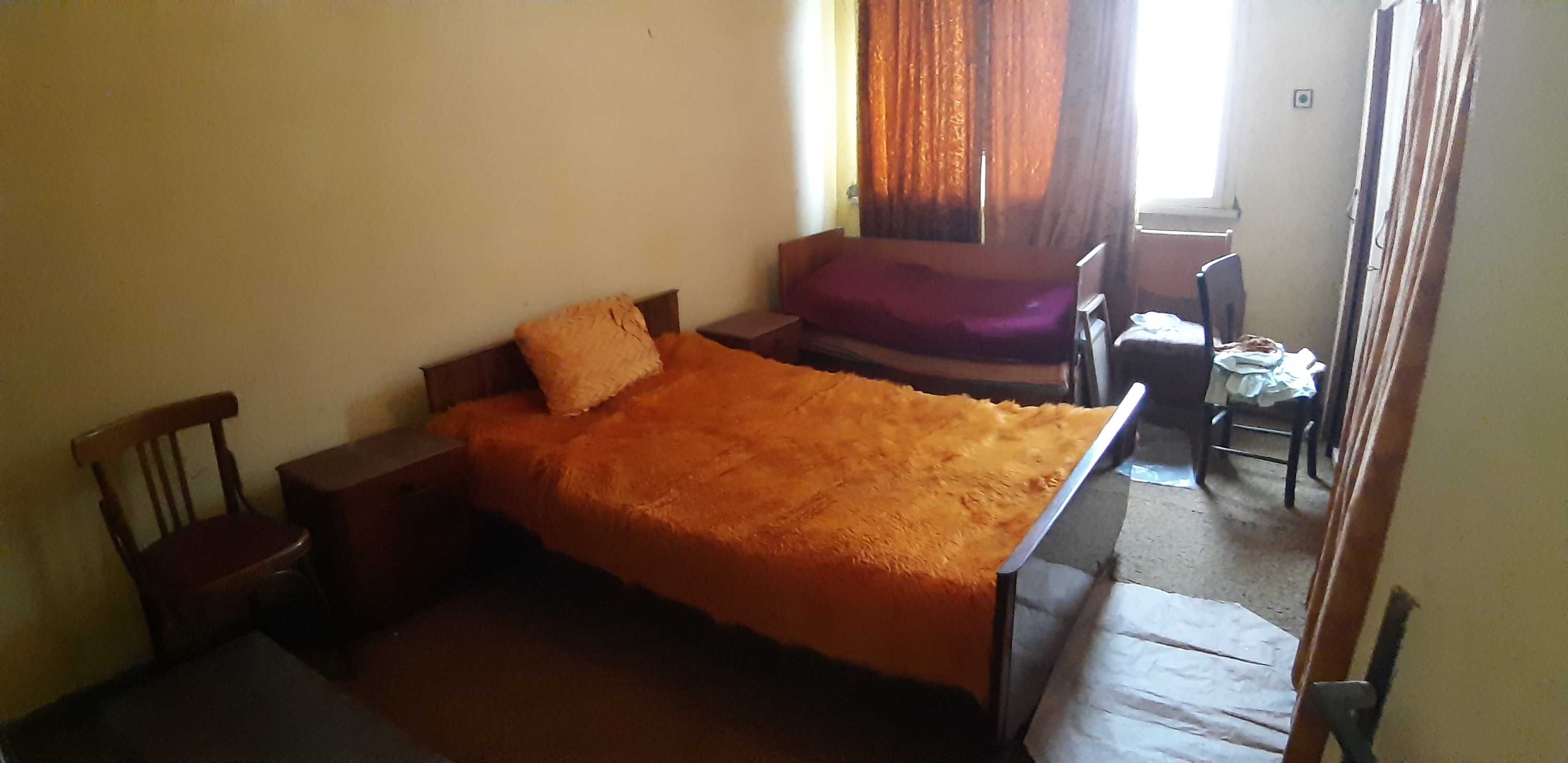 Продавам обзавеждане