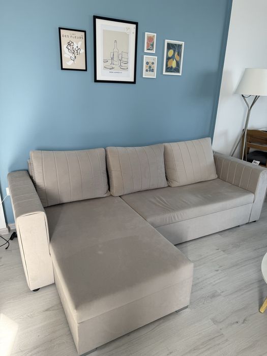 Canapea coltar cu spatiu de depozitare