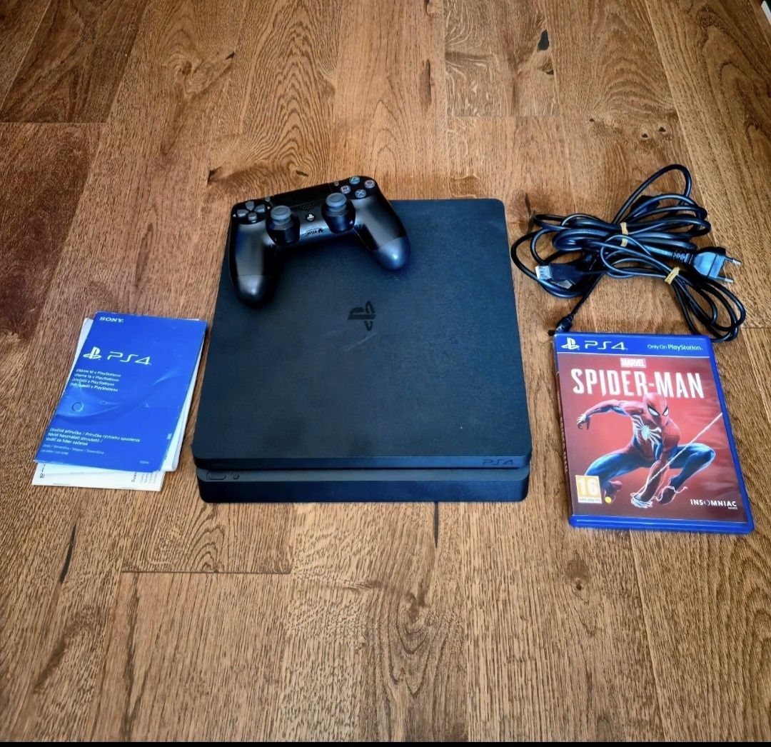 PS4, controller, plus joc Marvel's Spider-Man(fara plata cu cardul)