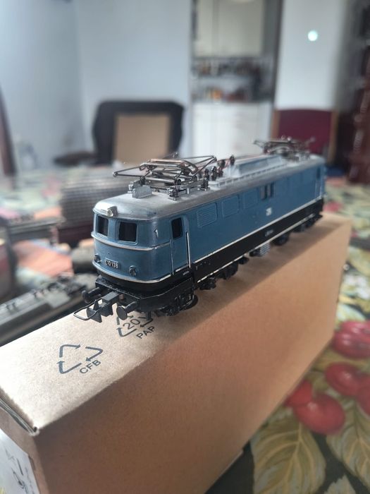 Locomotive Fleischmann, vagoane cu șină. Pentru copilul din tine!