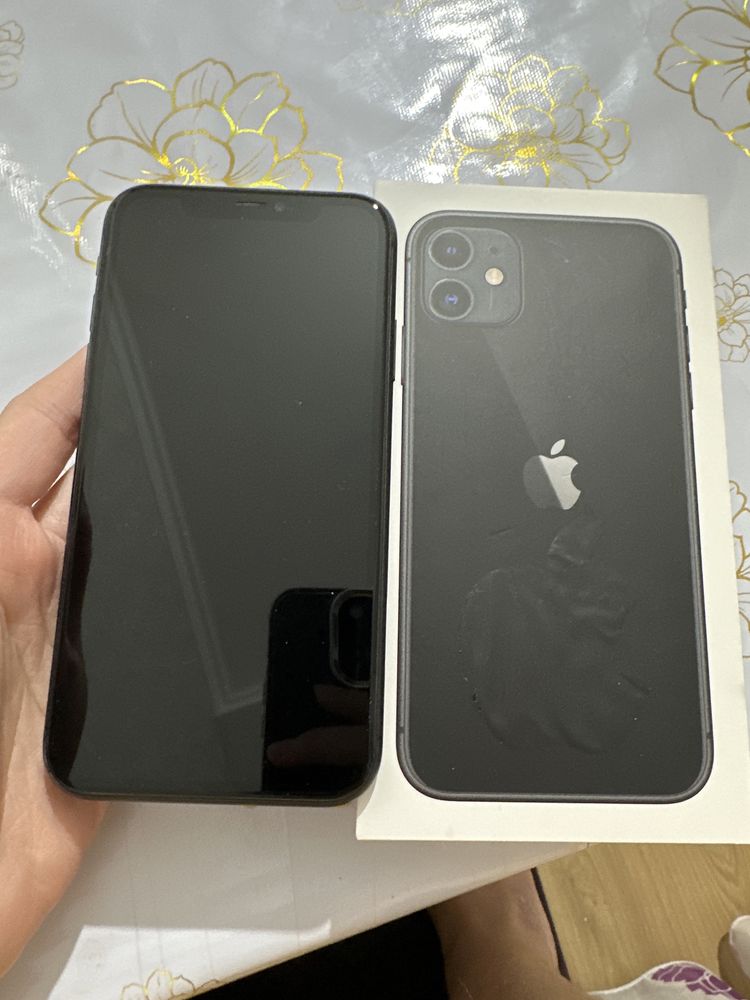 Продается телефон iphone 11 128 гб.