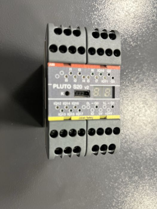 Контроллер безопасности ABB Pluto S20 v2