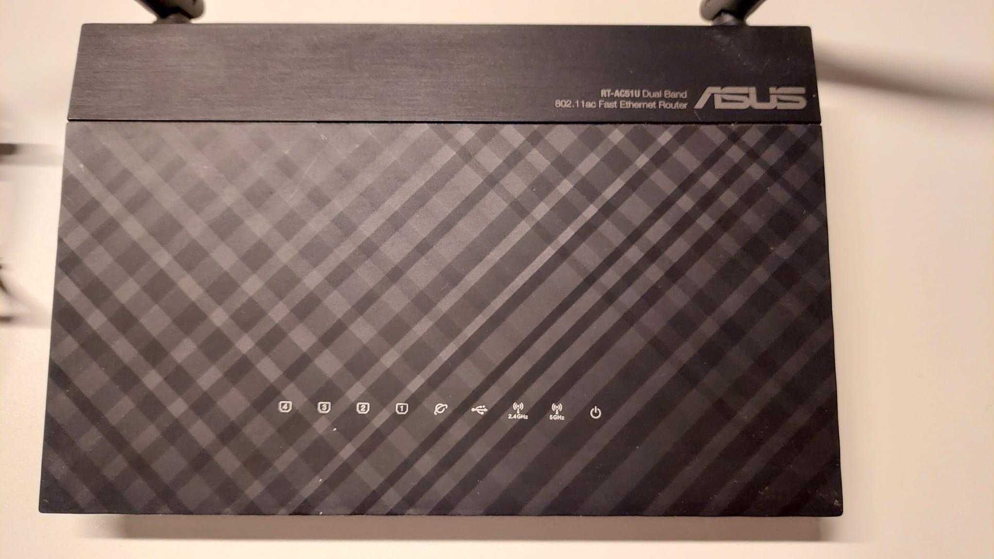 Router ASUS RT-AC51U cu USB
