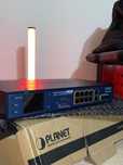 Vând Switch cu 8 porturi PoE