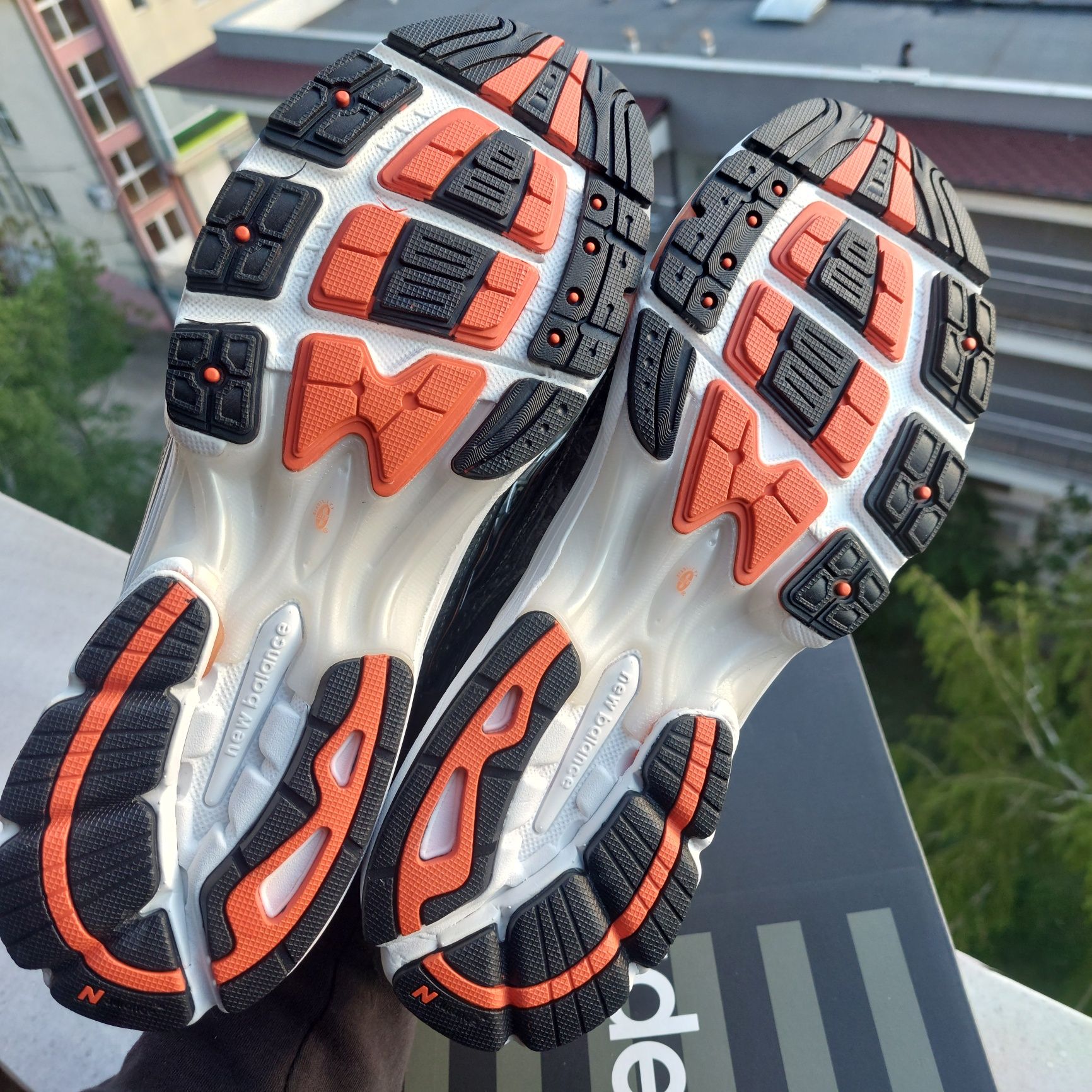 New Balance 1064 Black Silver Orange