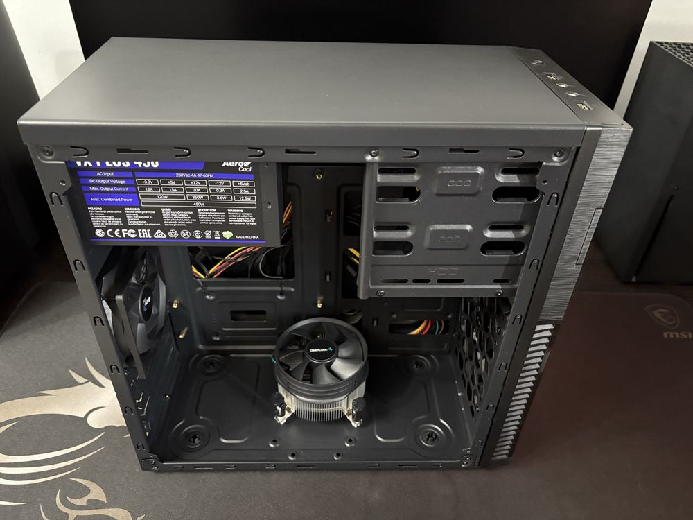 Продаю корпус ПК AeroCool с БП и кулером