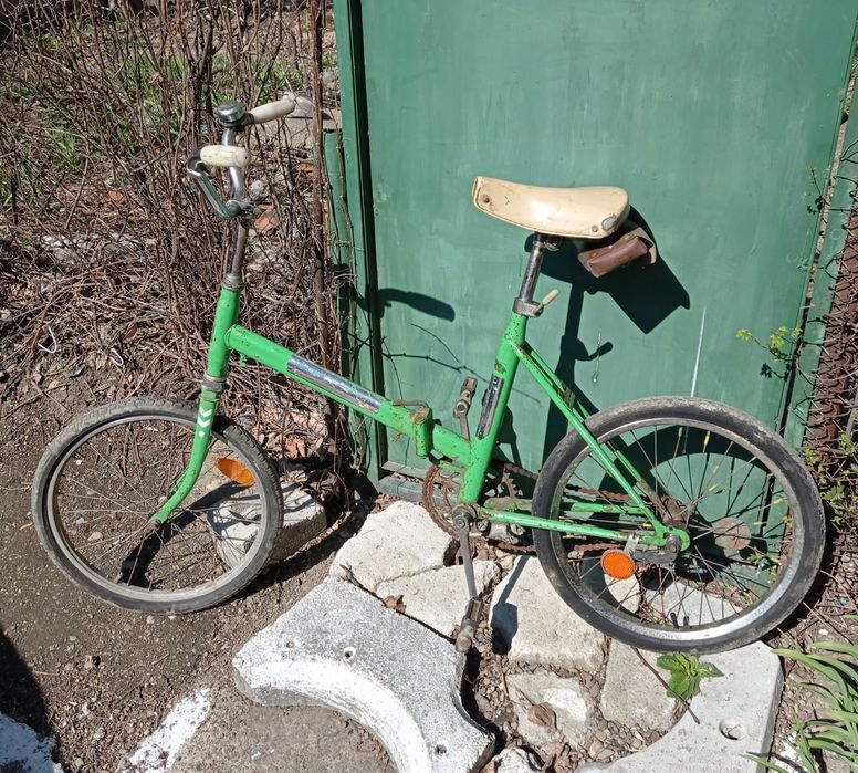 Vând sau schimb bicicletă"PEGAS"din perioada comunismului(pt.reparat).
