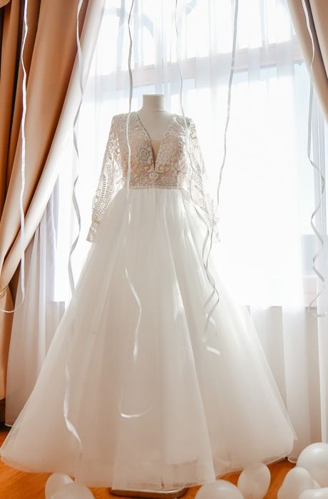 VÂND Rochie de mireasa