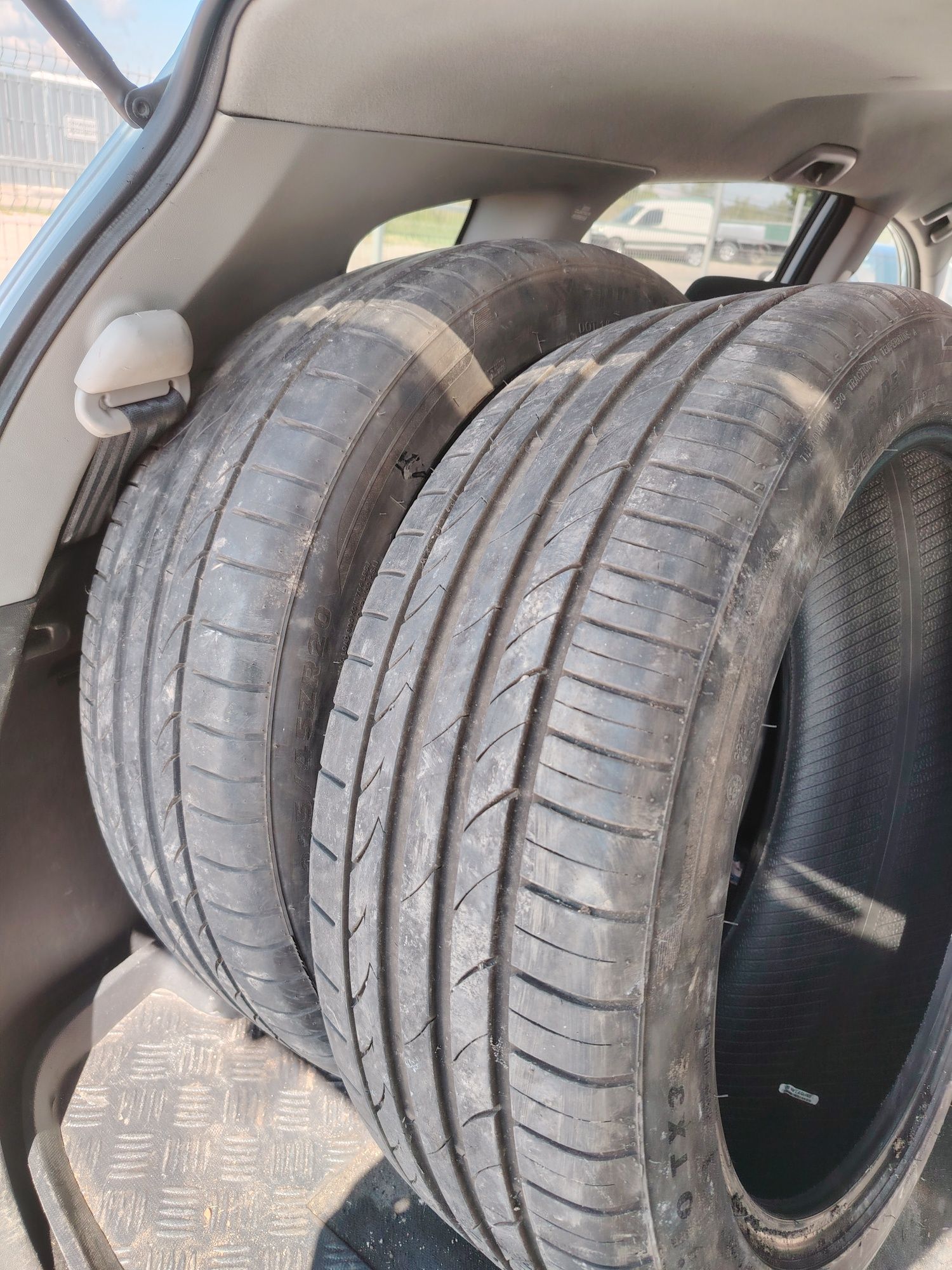 Гуми спорт пакет 235/45/20-255/40/20