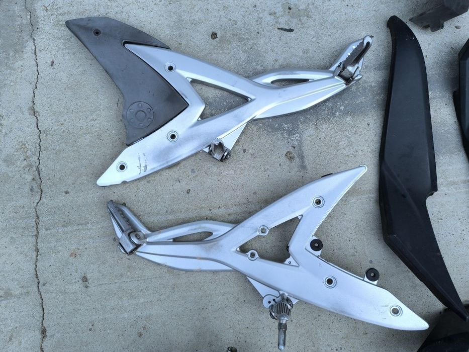 Само на части Kawasaki er6