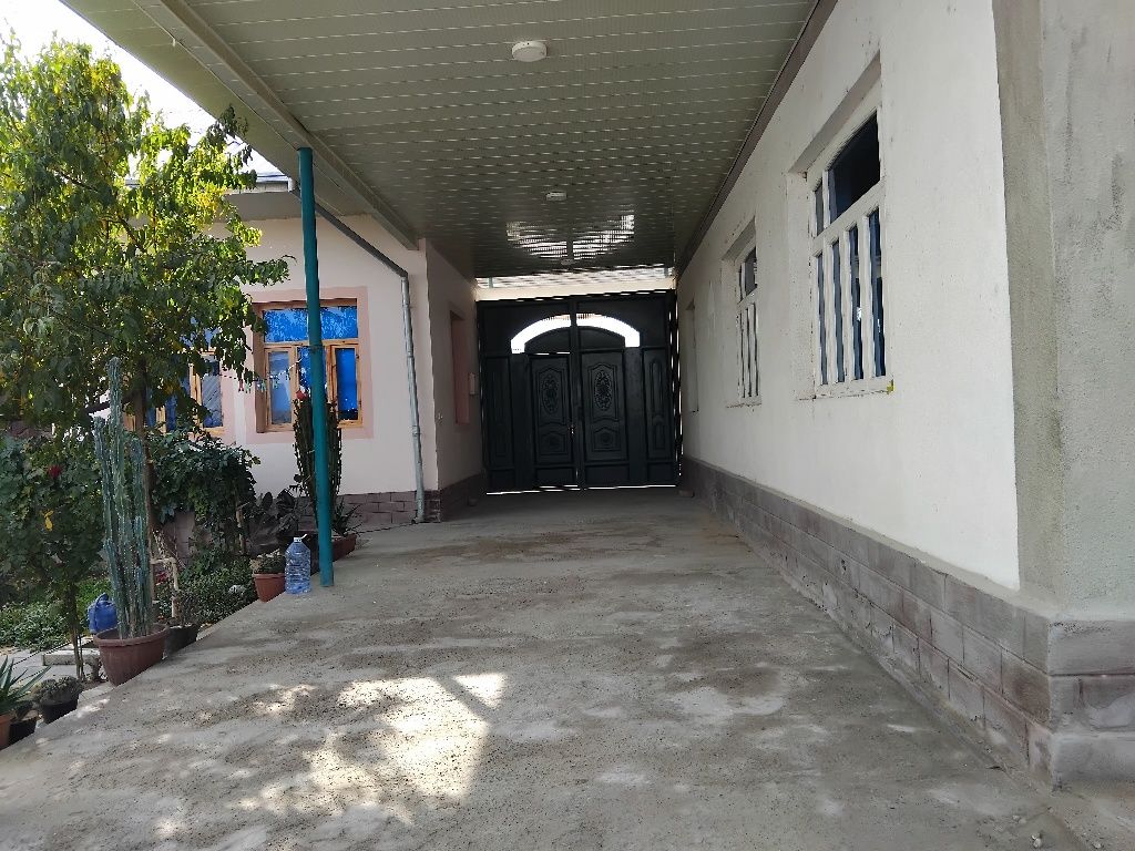 Xovli uy(sotiladi)