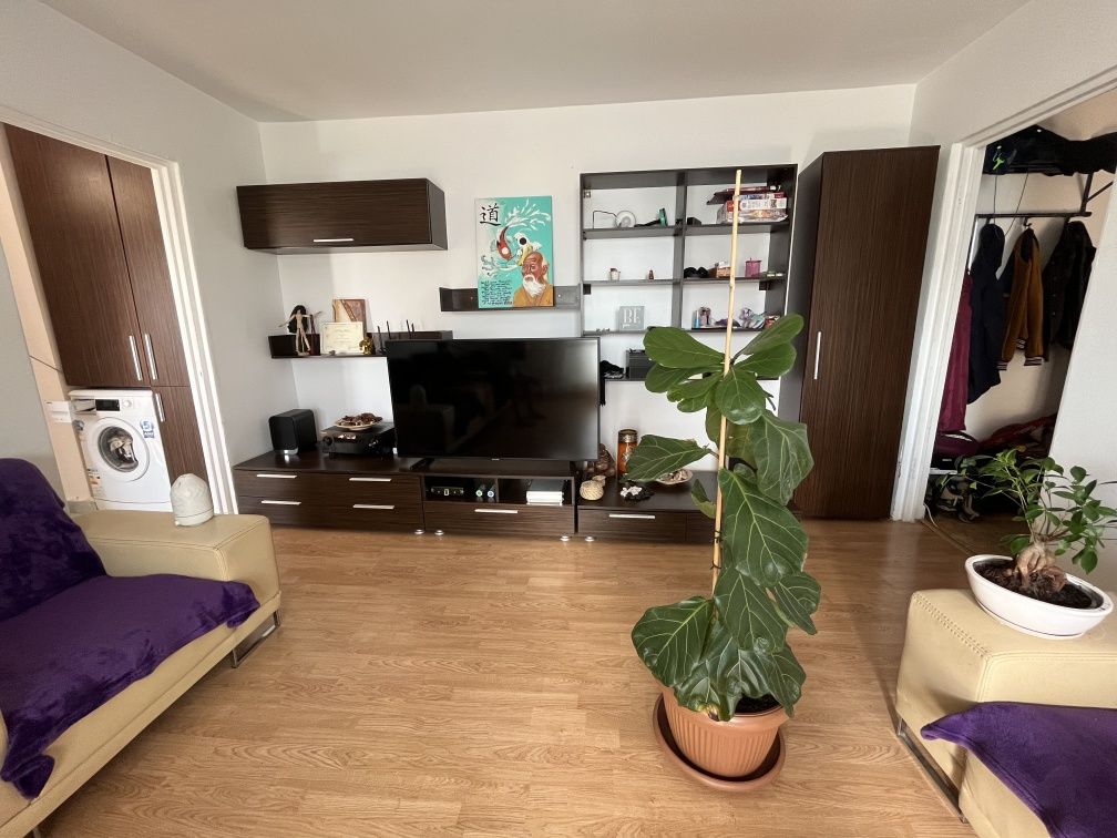 Vand Apartament Zona M11 - Casa soarelui