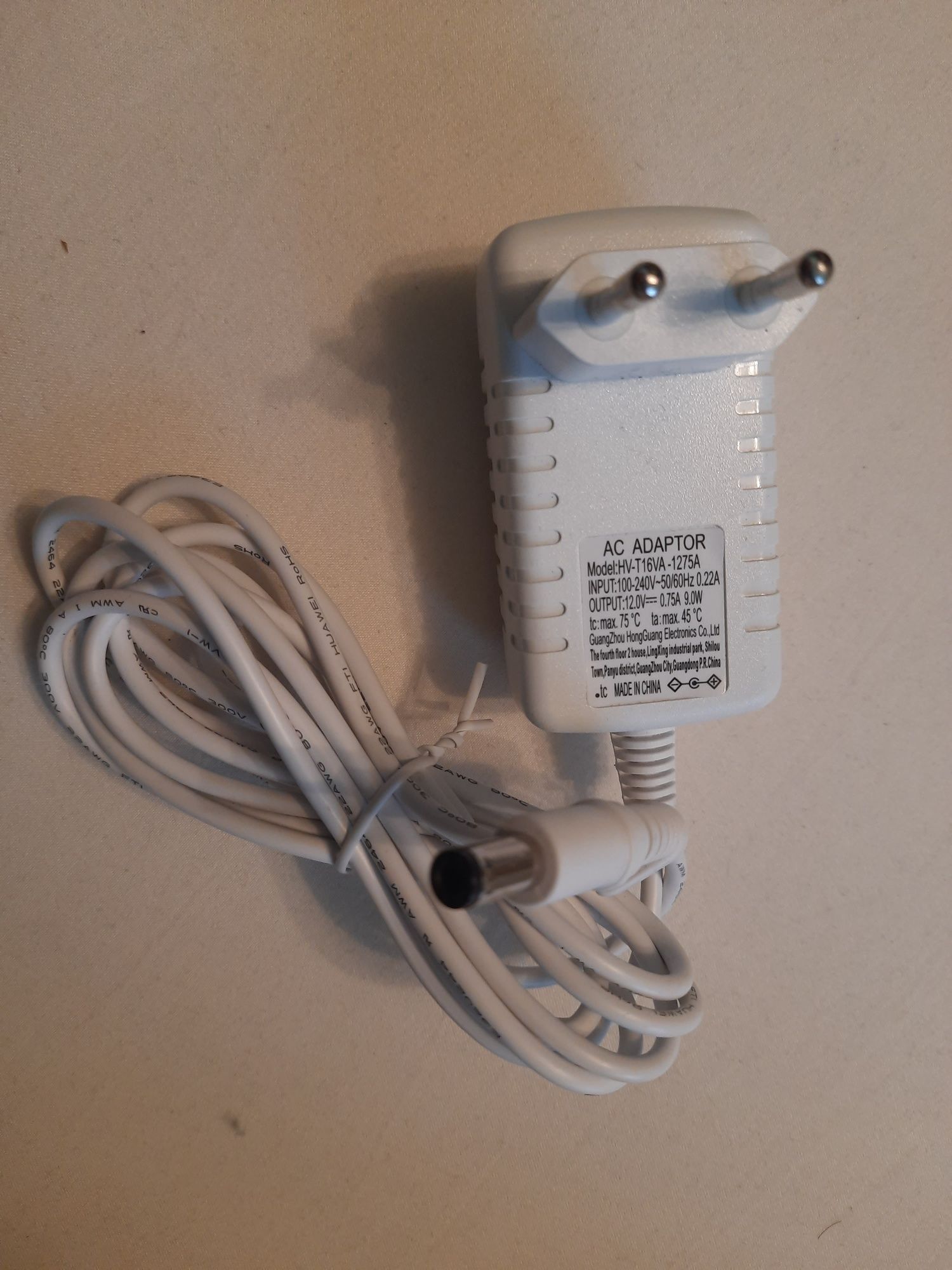 Incarcator adaptor alimentator 12v /750mA