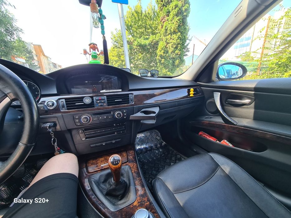 Bmw 318i 2007 143cp
