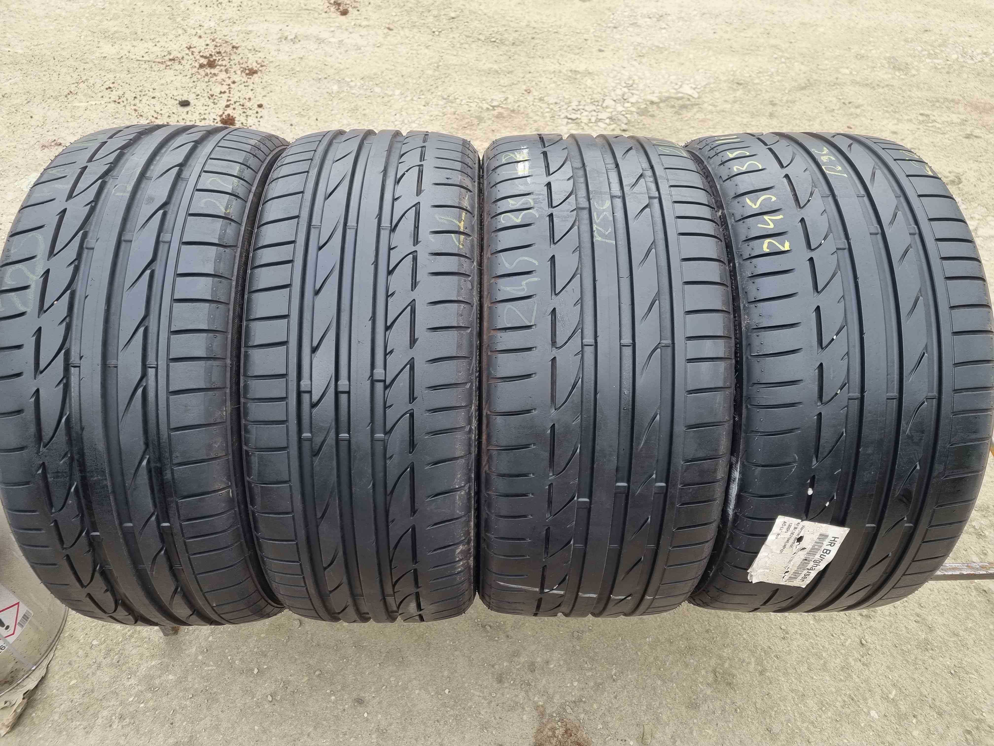 SET 4 Anvelope Vara 225/40 R18 + 245/35 R18 BRIDGESTONE Runflat