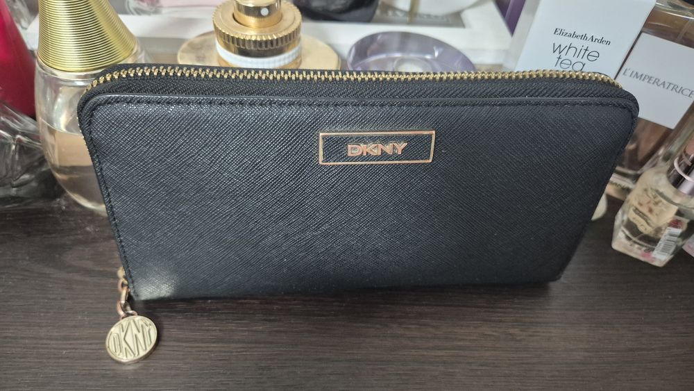 Дамско портмоне портфейл DKNY