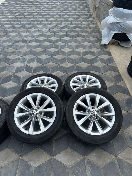 Jante VW R17 R-line (5x112) Model Deosebit  Orig Passat B8