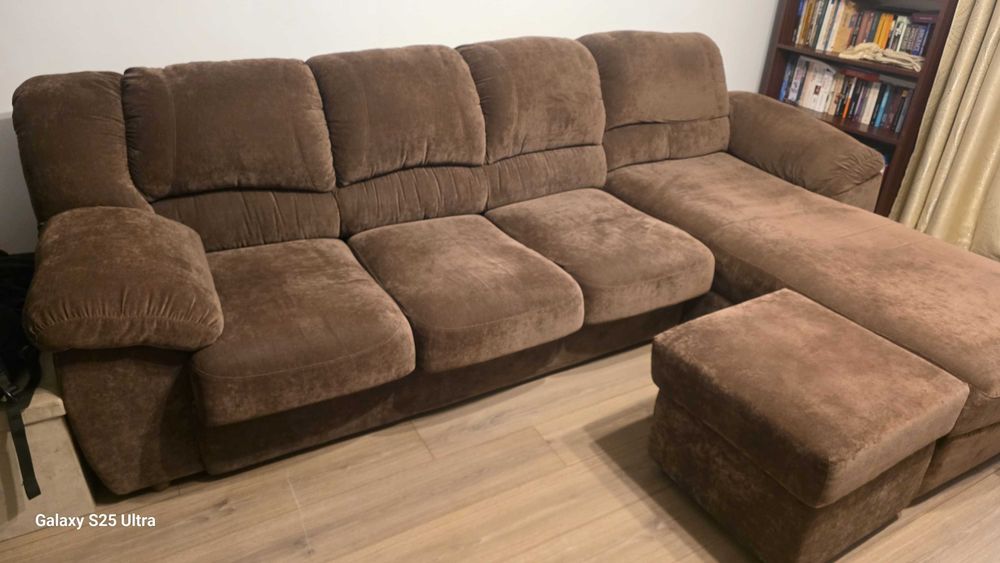 Canapea- coltar extensibila Elvira