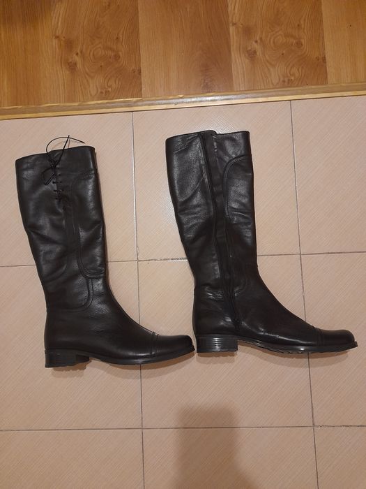 Дамски кожени ботуши
