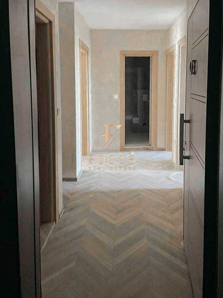 Продава се Тристаен апартамент в Пловдив, Гагарин - 115 кв.м за 1409 €/кв.м - Снимка #3
