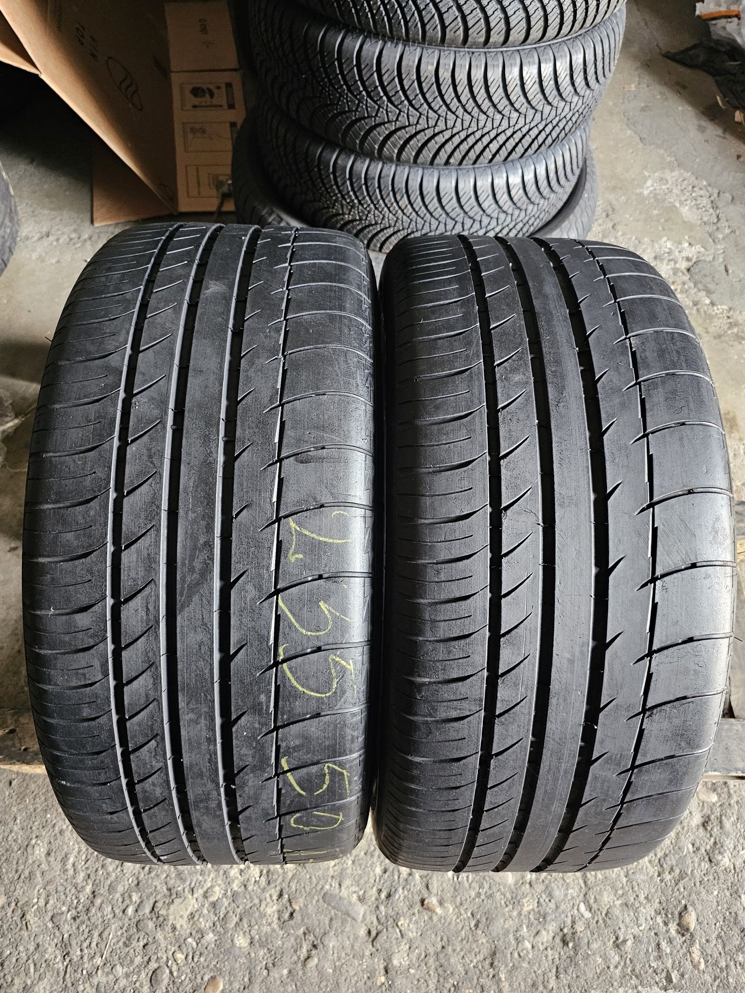 2 anvelope vara 235 50 17 Michelin