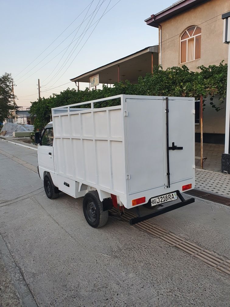 Damas labo sotiladi