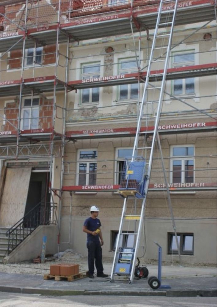 Inchiriez lift exterior pentru materiale