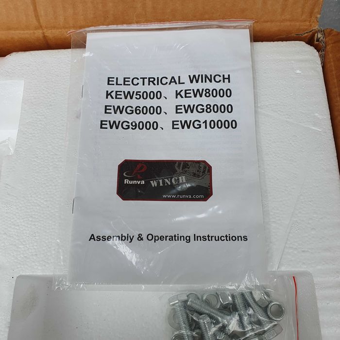 Лебедка 12v. Runva EWG 9000 нова