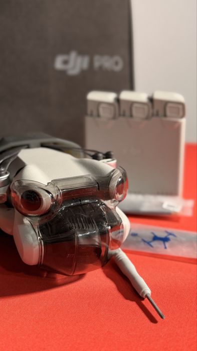 Drona DJI mini 4 pro