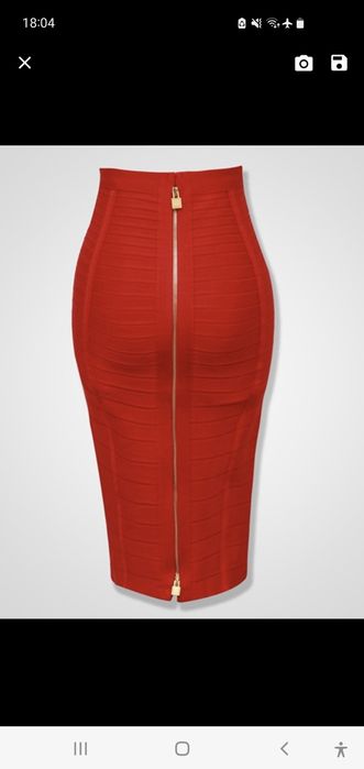 Fusta din material elastic  tip bandaje, nou-nouța!