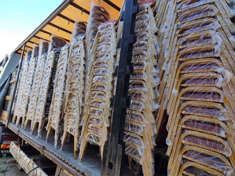 Scaune de vanzare tapițate