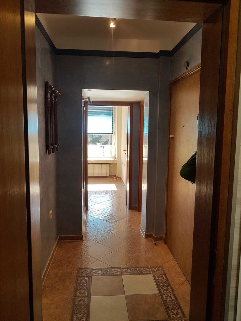 Дава се под наем Тристаен апартамент в София, Изток - 80 кв.м за 561 € - Снимка #4
