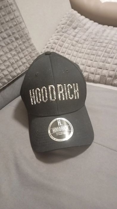 Vând sapcă hoodrich