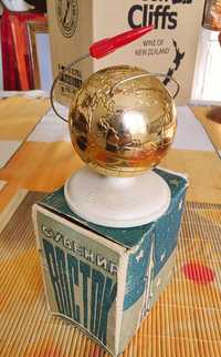 Руски СССР Сувенир Восток Глобус с Кутия за Часовник Слава Ракета