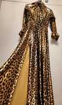 Rochie animal print leopard lungă de seara cu mâneci și umeri goi