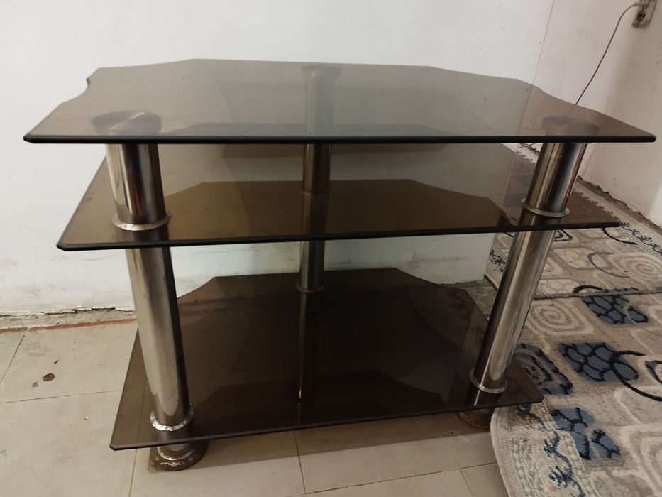 Стол журнальный и подставка для телевизора