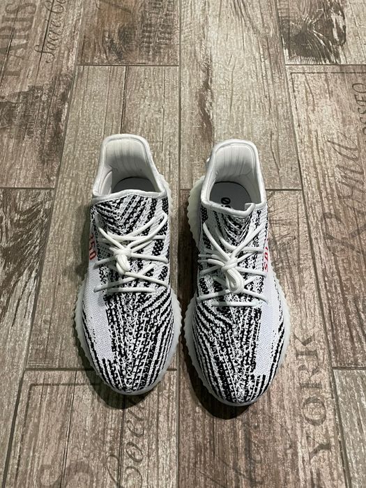 Yeezy 350 v3 albi