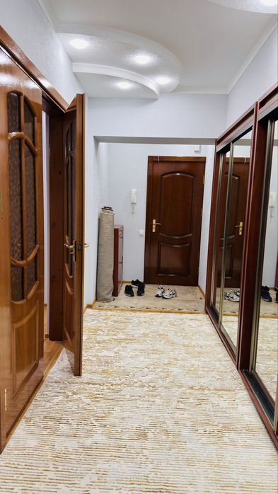 Сдаётся 3-х комнатная квартира в центре города