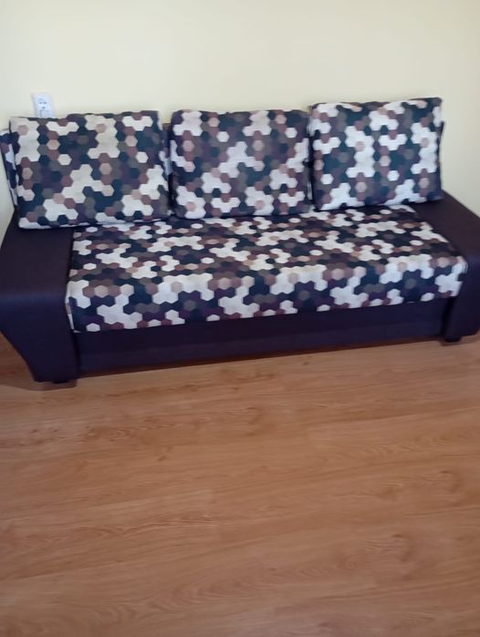 Продам диван новый