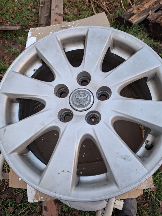 Продам диски на 16 оригинальные